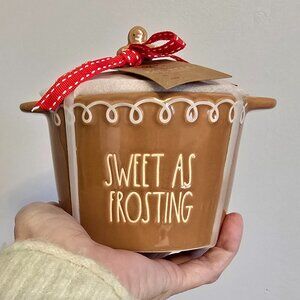 NWT Rae Dunn Sweet as Frosting Baking Dish